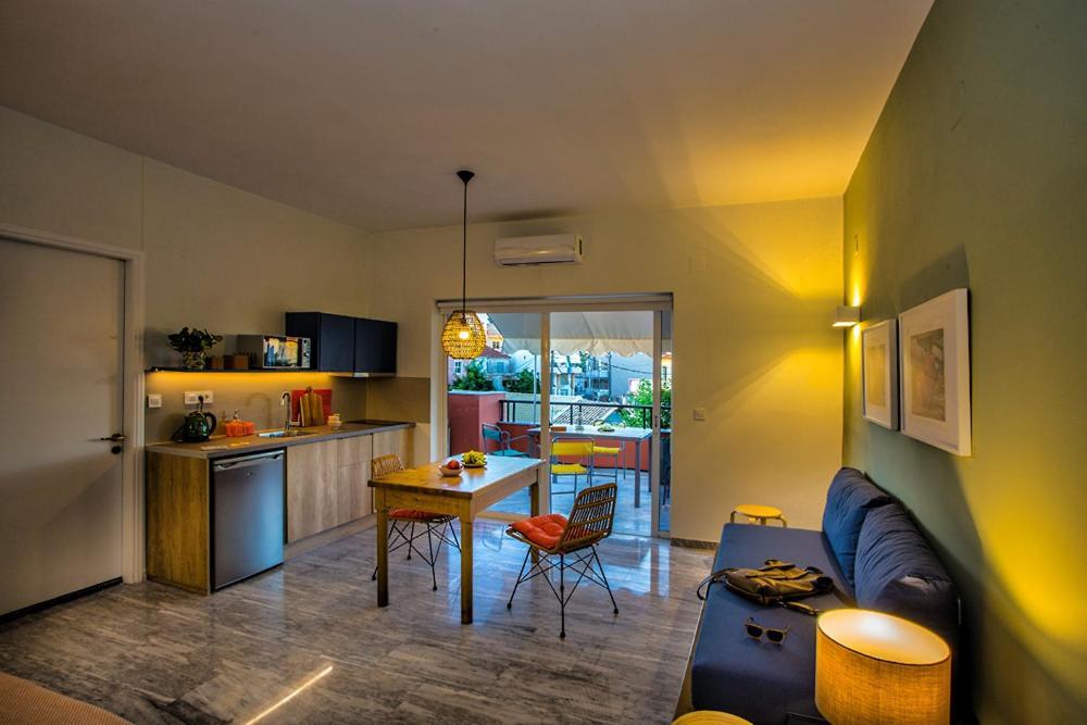 Koukounari Living Spaces Превеза Екстериор снимка